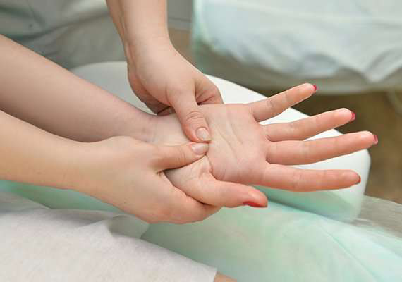 http://why-choose-physiotherapyfirst-carpal-tunnel-syndrome