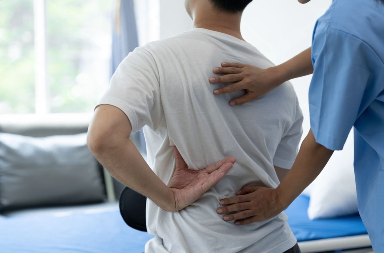 Physiotherapist Fixing Commuters’ Back Pain